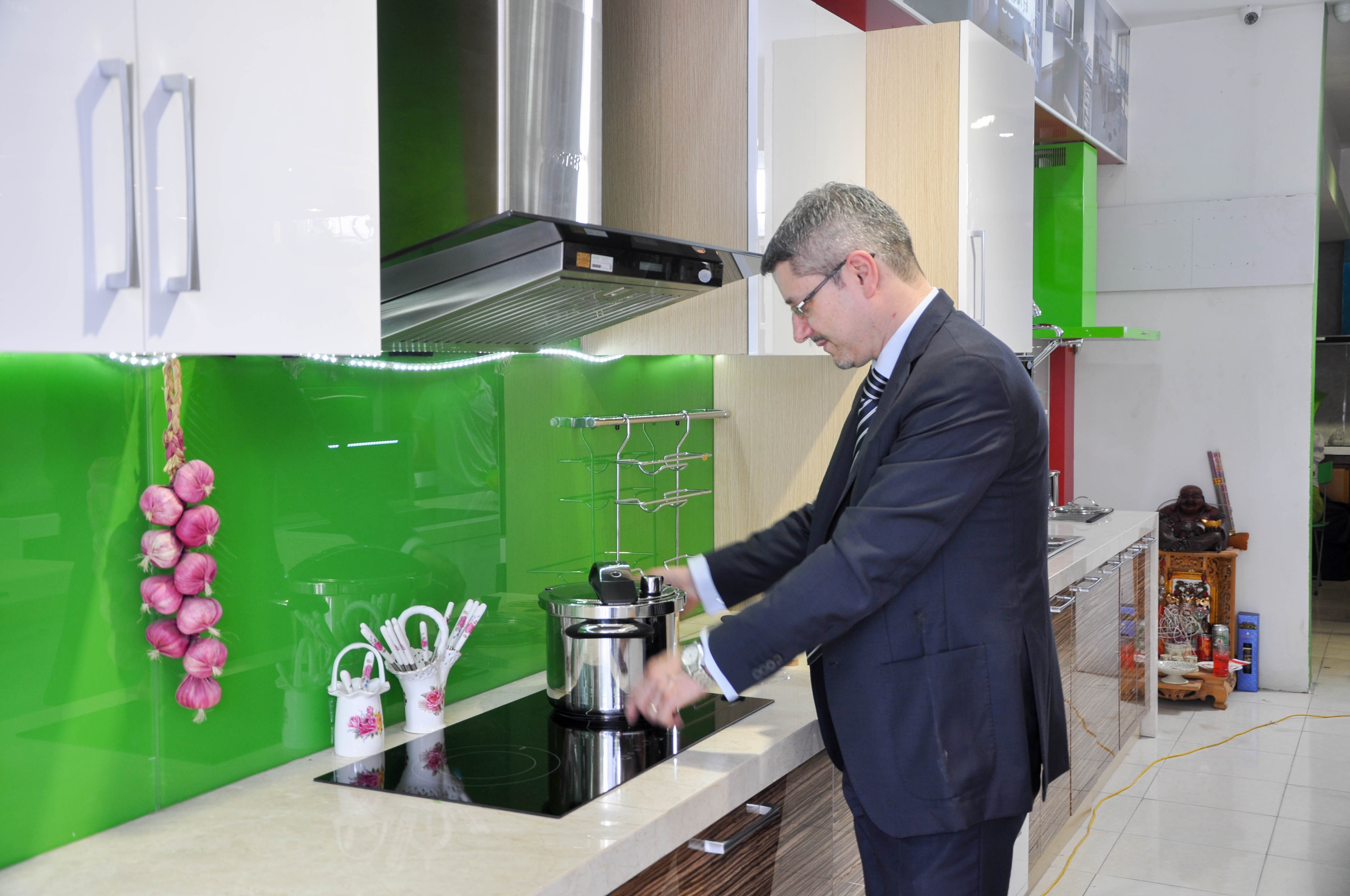 Tìm hiểu Chức năng Booster của bếp từ FASTER