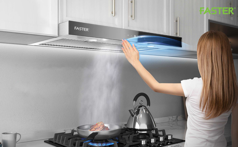 Nên chọn máy hút mùi than hoạt tính hay máy hút mùi ống thoát khí